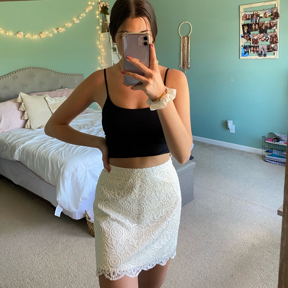 hollister cream lace skirt